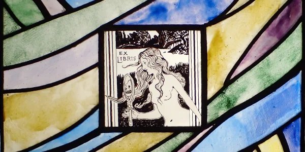 Mester Éva üvegművész és Eugène Samuel Grasset francia plakátművész által inspirált egyedi tervezésű üvegablak